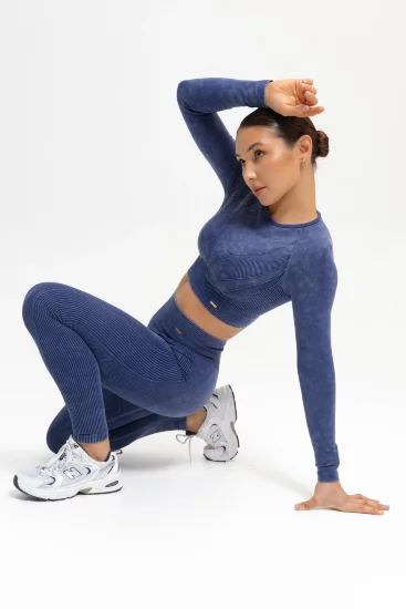 Лонгслив Neat