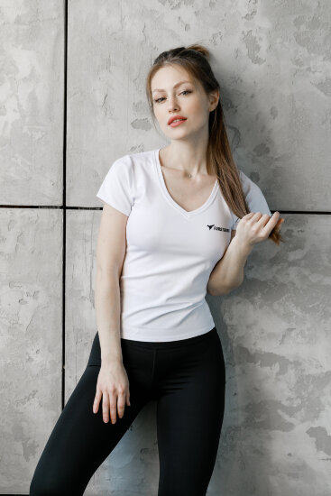 Футболка Basic V-neck